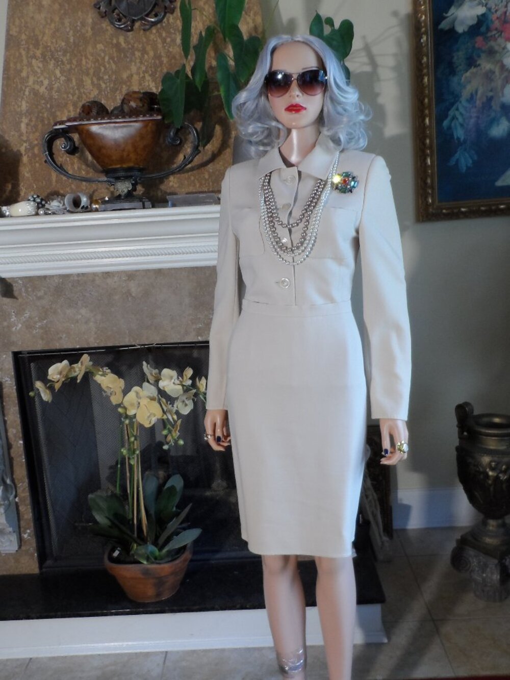 Akris for Bergdorf Goodman Beige Wool Skirt Suit Size 6